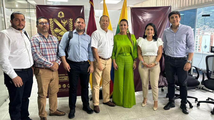 Gobernadora del Tolima se reúne con la RAP Eje Cafetero -1