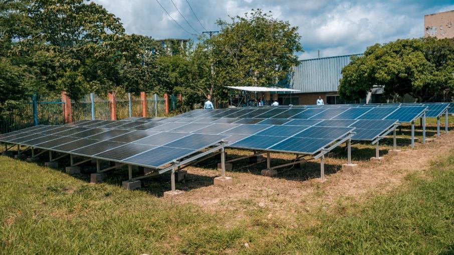 Parque solar fotovoltaico elaborado por aprendices del SENA Tolima- 2