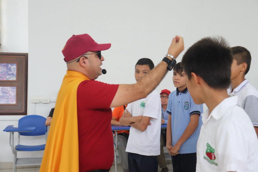 Los estudiantes recibieron capacitación para tener una mejor cultura vial en el Tolima