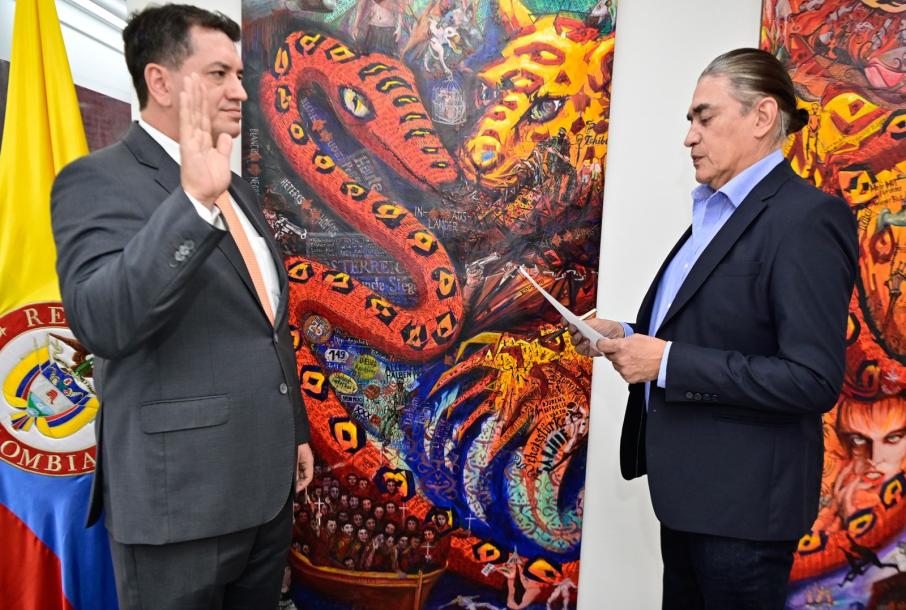 Gustavo Bolívar posesionó al nuevo nuevo gerente regional de Prosperidad Social en el Tolima, Francisco Javier Castaño Erazo.