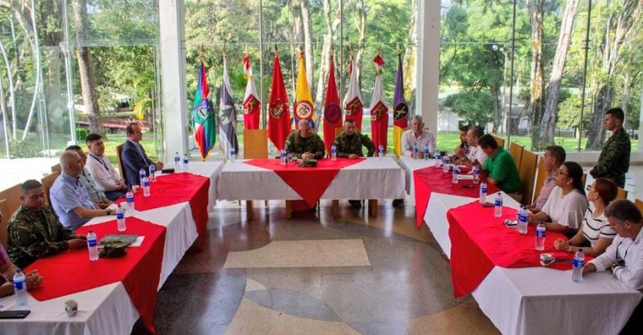 Reunión gremios y Ejército