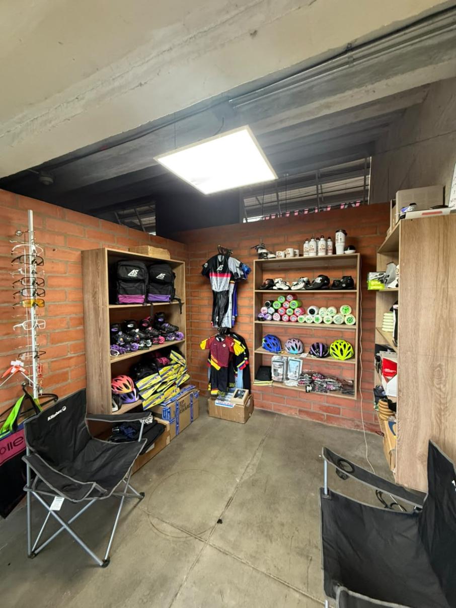 Tienda deportiva generó polémica porque presuntamente ese espacio estaba destinado para una enfermería