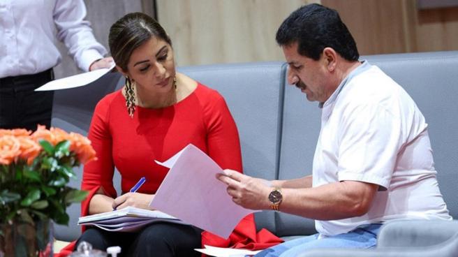 Gobernadora del Tolima atiende a los ciudadanos.