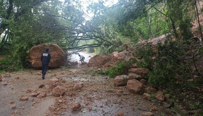 Afectaciones por lluvias vía Ortega-Chaparral