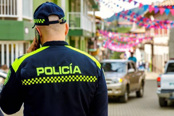 Policia 