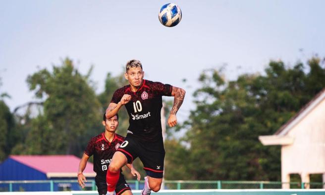 Andrés Nieto delantero tolimense en el fútbol de Camboya