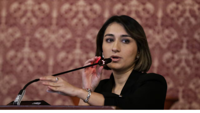 Laura Sarabia, canciller.