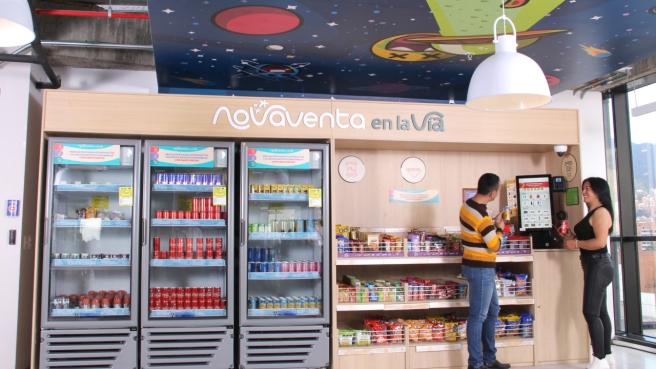 Novaventa no incluyó herramientas para hacer seguimiento a quejas o reclamos presentados por los consumidores ni referenció el enlace a la página de la autoridad de protección al consumidor, como lo exige la normativa vigente. 