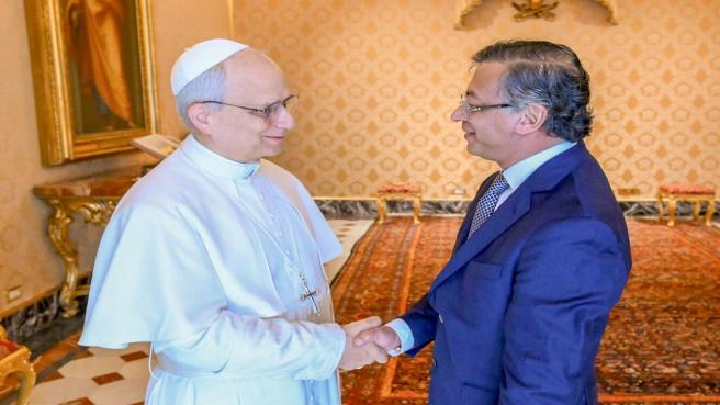 Reunión en Ciudad del Vaticano entre el papa León XIV y el presidente Gustavo Petro.