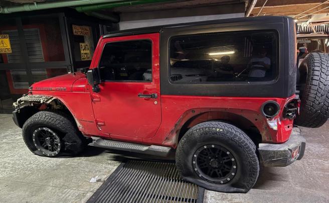 Jeep Rojo 