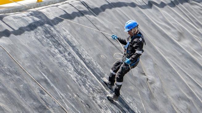  La alianza tuvo dos componentes principales: el primero fue ‘EnCadena, mejores proveedores para el sector minero’, del que hicieron parte ocho empresas ancla y 50 mipymes proveedoras; y el segundo ‘Territorios clúster’, con el que se perfilaron 18 proyectos de alto impacto como parte de la consolidación de seis iniciativas clúster mineras.