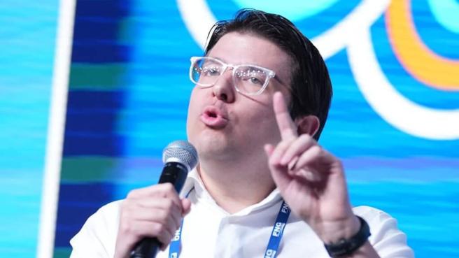 Miguel Uribe Turbay, senador.