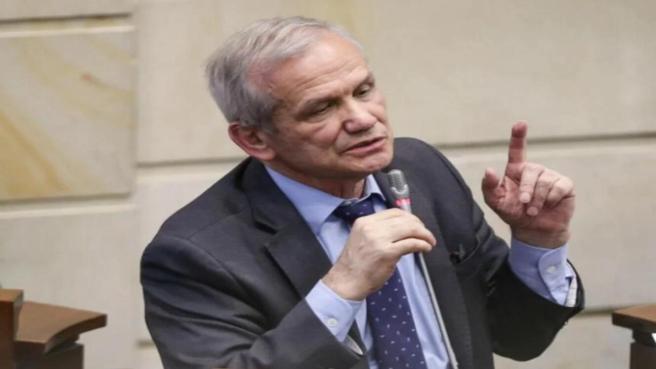 Carlos Rampon González, exdirector del Dapre.