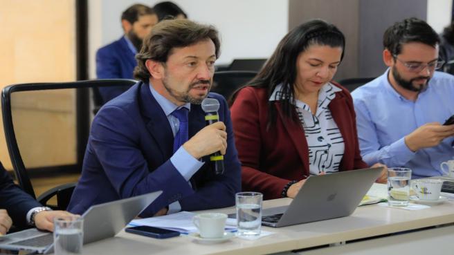 El Ministerio de Comercio, Industria y Turismo ha acompañado todas las mesas de trabajo adelantadas con los arroceros del país, las cuales ha liderado el Ministerio de Agricultura y Desarrollo Rural. En la foto el viceministro de Comercio Exterior, Luis Felipe Quintero.