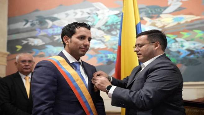 Julián López del partido de La U fue nombrado como presidente de la Cámara de Representantes.