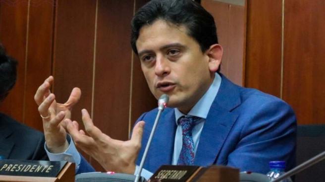 Luis Carlos Reyes, ex ministro y exdirector de la DIAN.