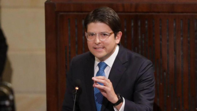 El senador Miguel Uribe fue somietdo a una nueva intervención quirúgica.