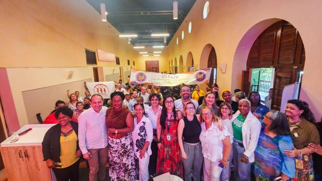 La nueva disposición busca garantizar que las trabajadoras del servicio doméstico y sus organizaciones sindicales cuenten con un canal formal para la interlocución y negociación de condiciones laborales con los empleadores y con el acompañamiento del Ministerio del Trabajo.