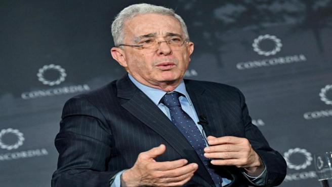 Álvaro Uribe, experesidente