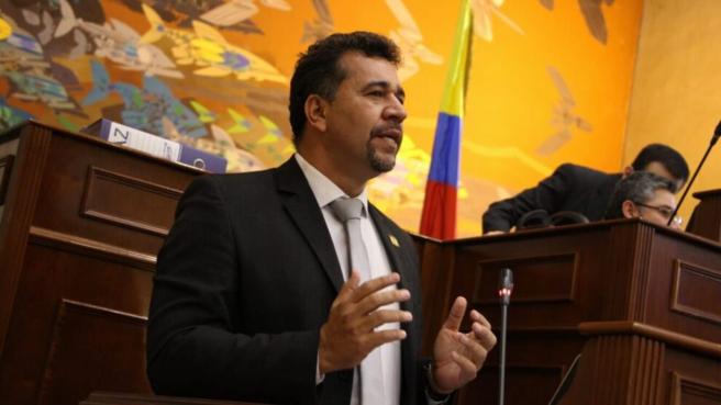 León Freddy Muñoz, Senador