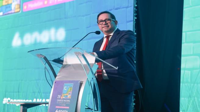 Lidio García, presidente del Senado.