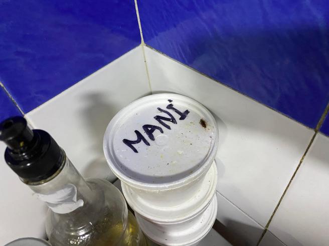 Cierre de restaurante en Ibagué por cucarachas.