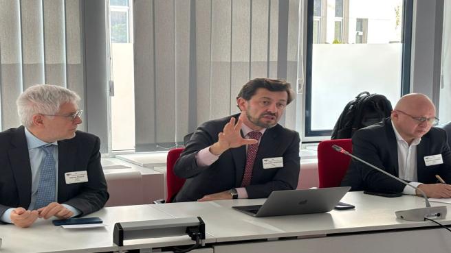  El viceministro de Comercio Exterior, Luis Felipe Quintero, presentó ante la Dirección General de Medio Ambiente de la Comisión Europea el informe de los avances que ha tenido el país en trazabilidad y sostenibilidad en las cadenas de café, cacao y palma de aceite.