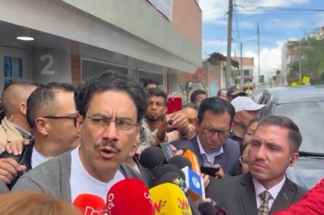 Iván Cepeda denuncia irregularidades en el proceso electoral. 