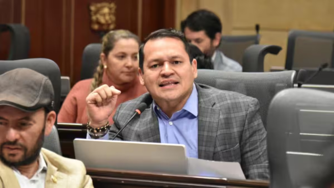 Alejandro Ocampo, presidente de la Comisión de Drogas del Congreso.