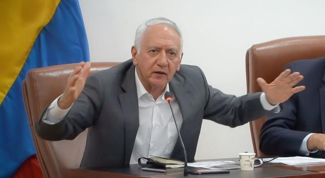 Guillermo Alfonso Jaramillo, ministro de Salud.