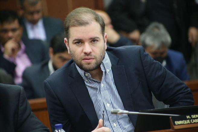 Enrique Cabrales, senador.