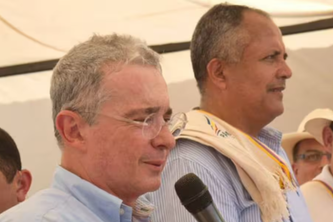 ¿Gana o pierde el Uribismo y el Barretismo con la victoria del abogado outsider que conquistó a los colombianos?