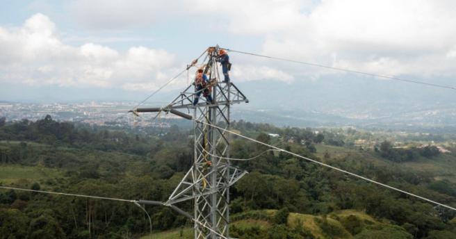 El sector ha perdido cerca de una cuarta parte de su tamaño reciente y cada vez pesa menos dentro de la economía colombiana. 