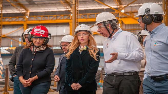 La ministra de Comercio, Industria y Turismo, Diana Marcela Morales Rojas, señaló que desde el Gobierno se ha trabajado por el fortalecimiento de los incentivos a la inversión en la industria automotriz y para promover el desarrollo de la industria nacional de movilidad eléctrica. 