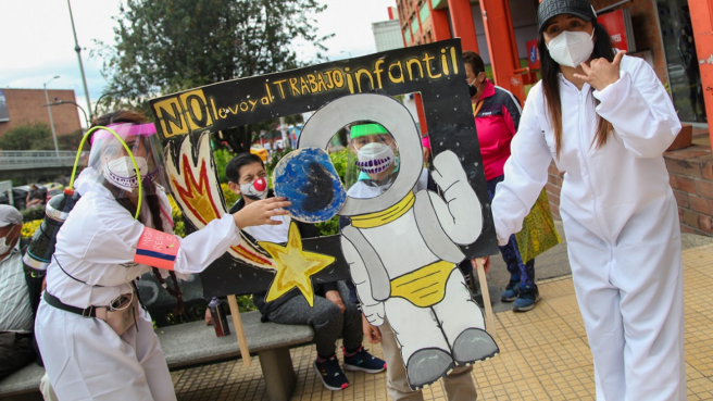 Según cifras recientes del DANE, 302 mil niños, niñas y adolescentes participaron en actividades laborales durante el último trimestre de 2025, lo que equivale a una tasa nacional del 2,8 %. 