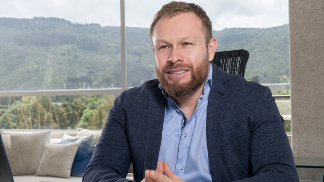 Hernán Sebastián Ulchur, representante legal 