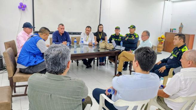 Velotax y Supertransporte instalaron mesa de diálogo para avanzar en la intervención de la cooperativa