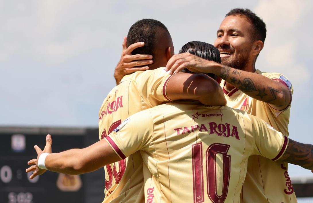 Deportes Tolima y Tapa Roja