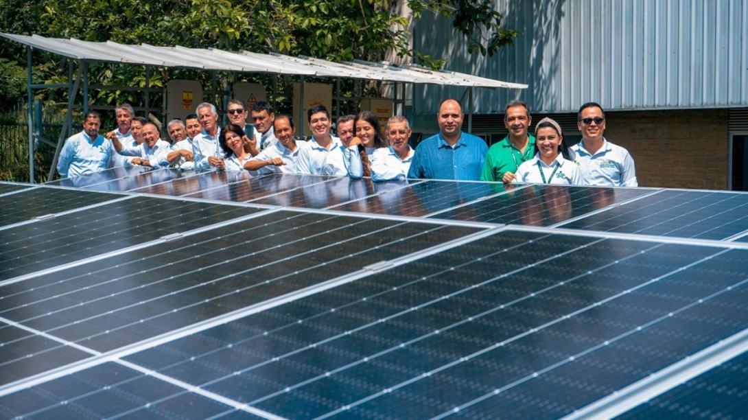 Parque solar fotovoltaico elaborado por aprendices del SENA Tolima- 2