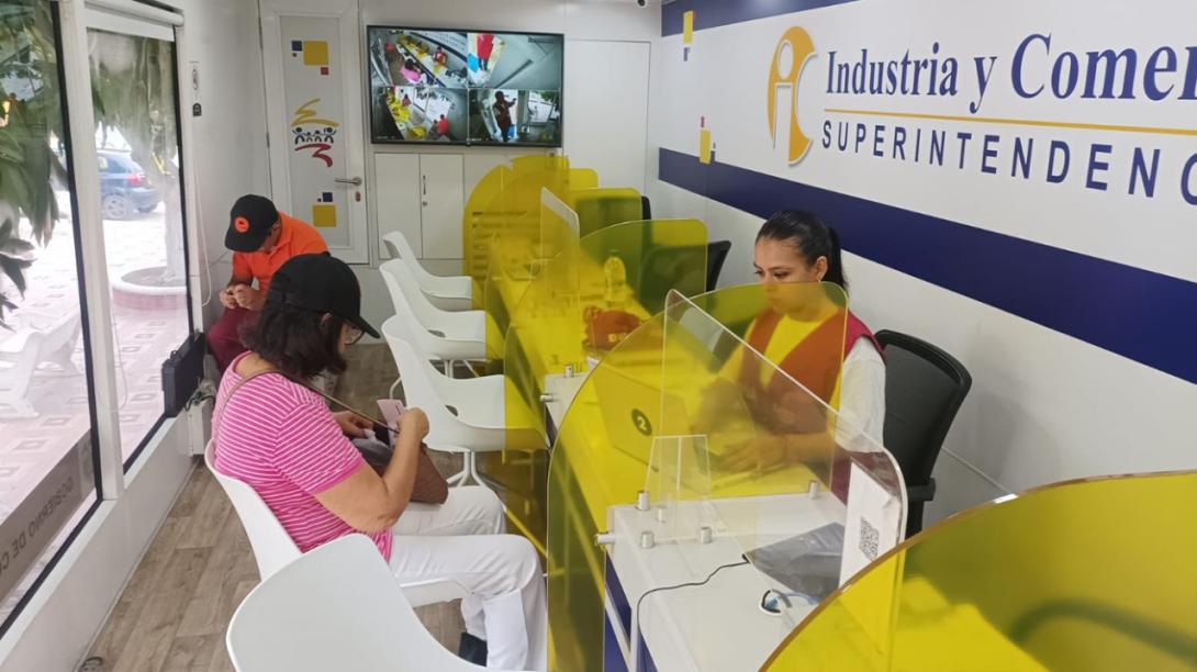 Ruta del Consumidor - bus-oficina