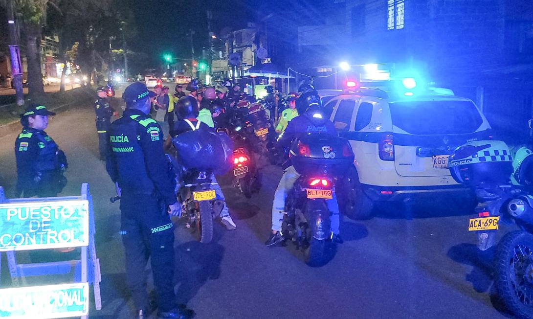 Reten de la policía