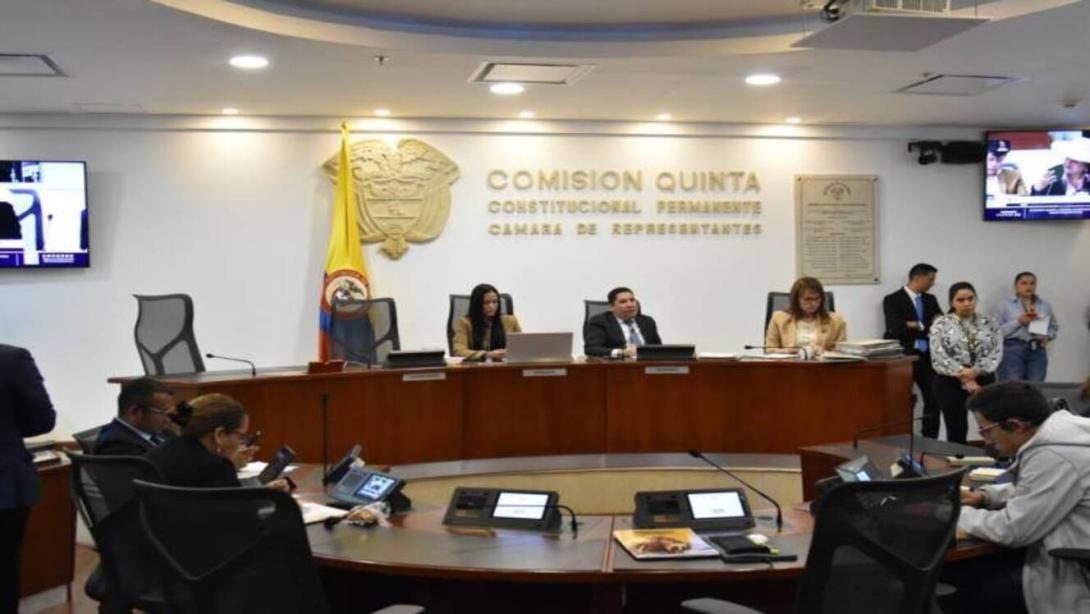 Comisión Quinta de la Cámara de Representantes.
