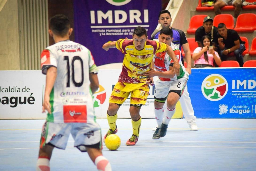 Alex Cortes, jugador del equipo profesional de Fútbol de Salón, Tolima Syscfé