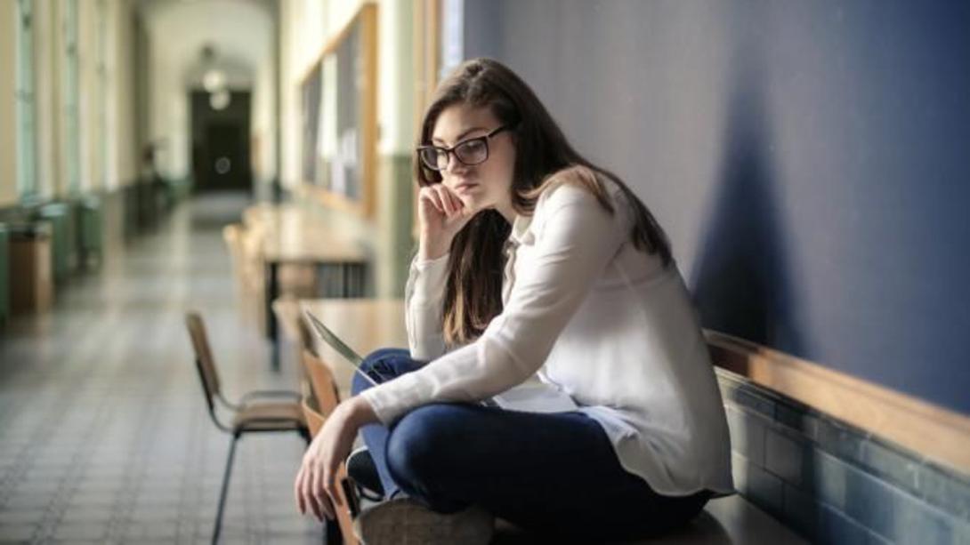 El envejecimiento de la población en Colombia sigue una tendencia global, y con ello, los desafíos asociados a la soledad en la vejez.