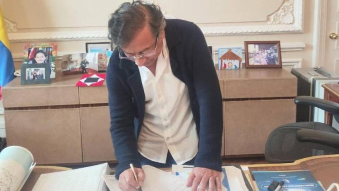 Gustavo Petro, presidente.