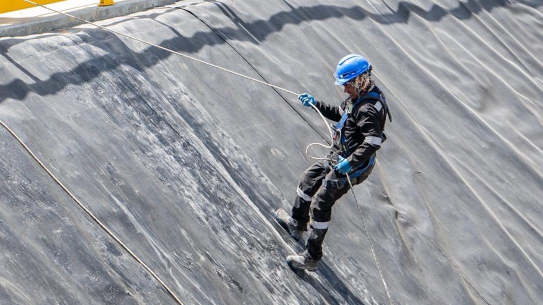  La alianza tuvo dos componentes principales: el primero fue ‘EnCadena, mejores proveedores para el sector minero’, del que hicieron parte ocho empresas ancla y 50 mipymes proveedoras; y el segundo ‘Territorios clúster’, con el que se perfilaron 18 proyectos de alto impacto como parte de la consolidación de seis iniciativas clúster mineras.