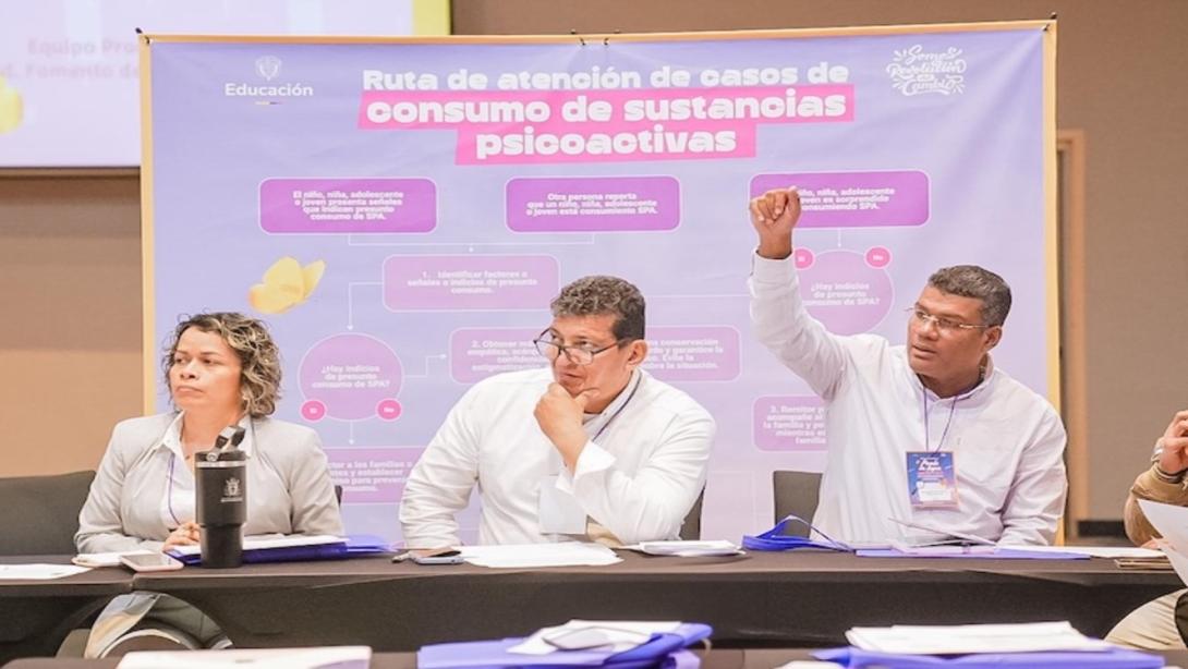 El Siuce es un sistema de registro se pueden documentar casos relacionados con: acoso y violencia escolar, embarazo en adolescentes, consumo de sustancias psicoactivas, y vulneración de derechos sexuales y reproductivos. 