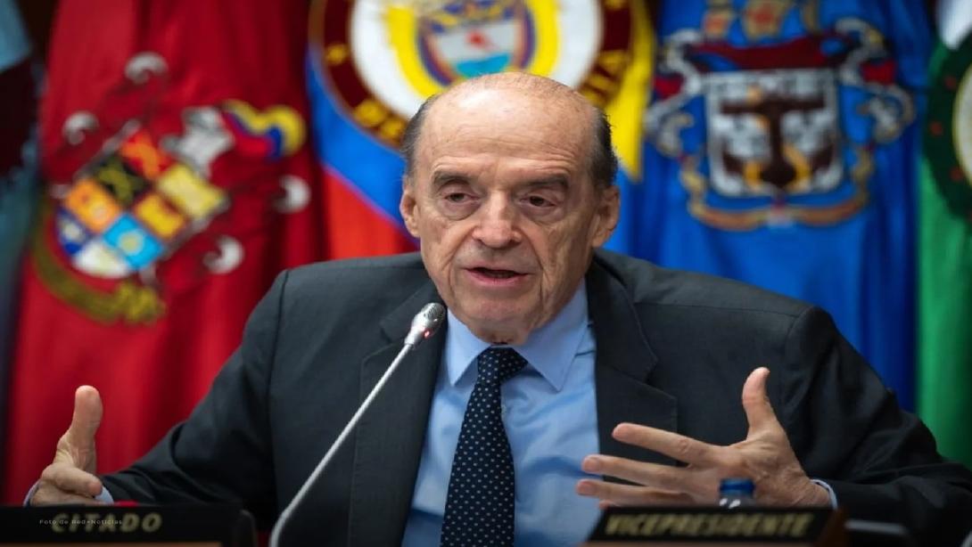 Álvaro Leyva Durán, excanciller.