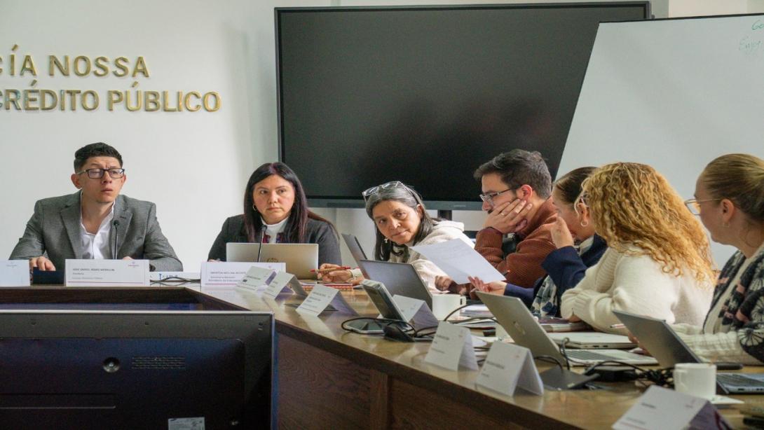 Los maestros contarán con más recursos para la atención en salud.