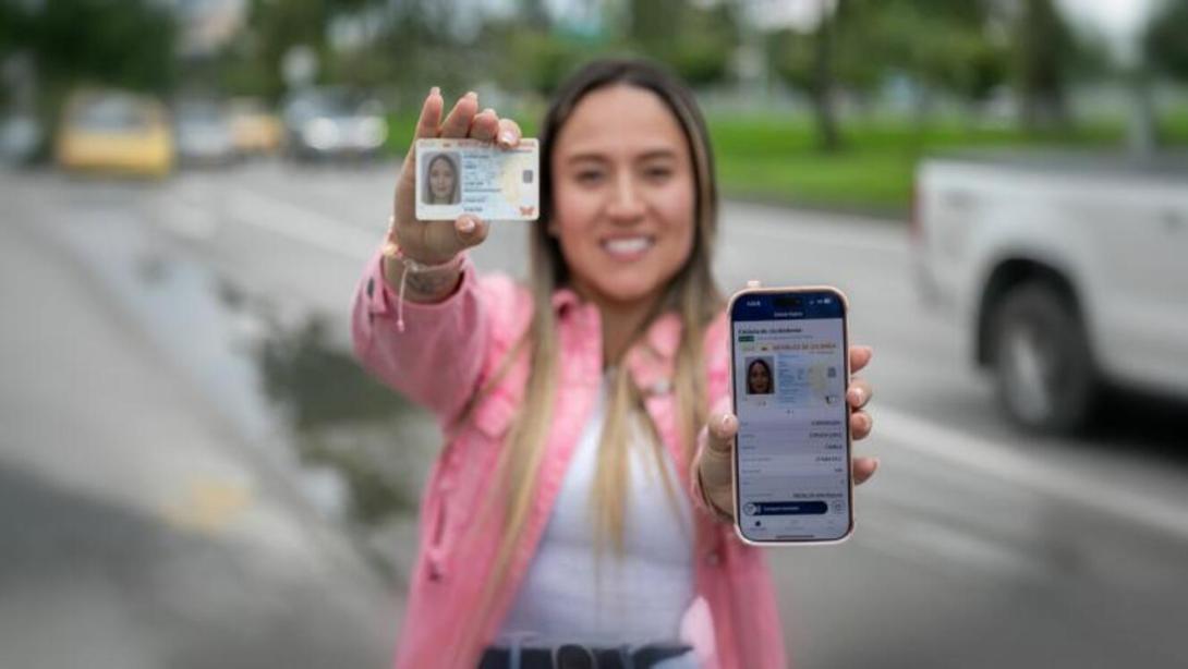 El ciudadano deberá asegurarse de tener actualizada la aplicación ‘Cédula Digital Colombia’ o descargarla en App Store o Play Store.